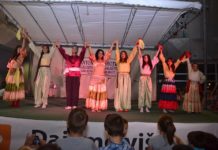 KUD ‘’ROMI’’ VITEZ ODUŠEVILI PUBLIKU NA SMOTRI FOLKLORA
